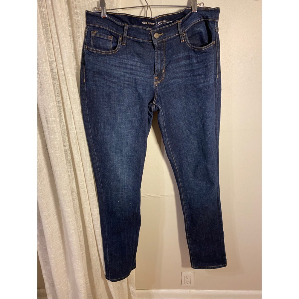 Original Mid Rise Blue Jeans
